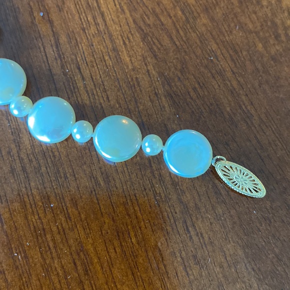 Freshwater Pearl Necklace - Picture 4 of 5